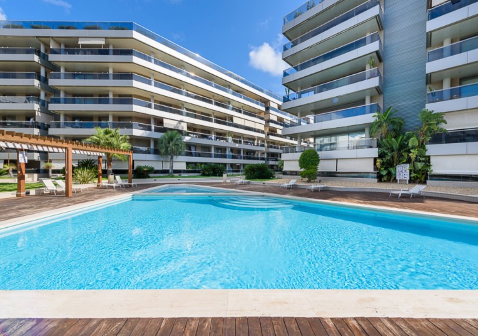 Marina Botafoch, Ibiza Town
